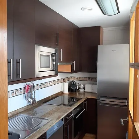 Atico Con Terraza Y Piscina Comunitaria