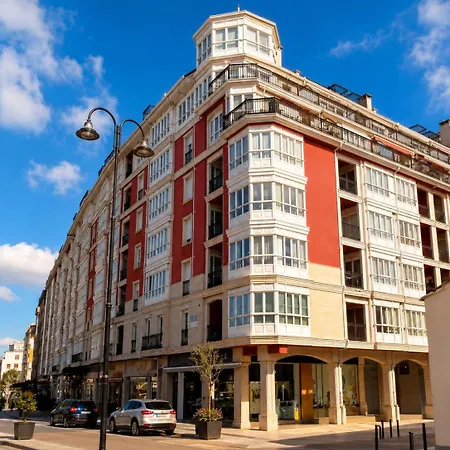 Atico Con Terraza Y Piscina Comunitaria Ribadeo
