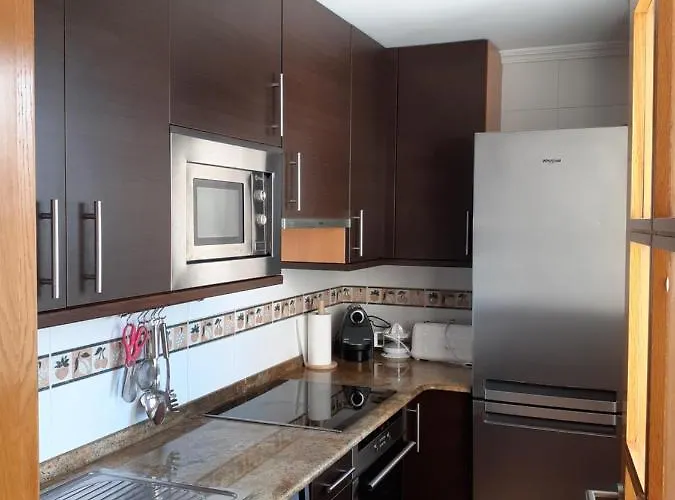 Atico Con Terraza Y Piscina Comunitaria